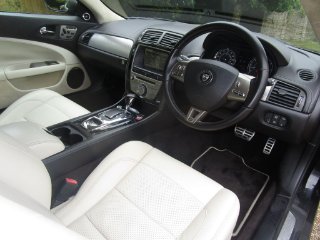 /photos/9830/5ca2b488-9055-4ff0-942a-fca27983195f_i320x240.jpg