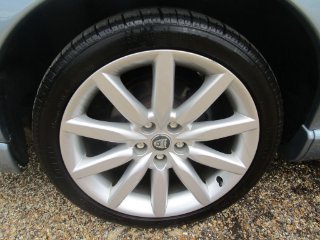 /photos/9830/8ad96cb4-c6d7-4487-9c4f-3a9965d3317e_i320x240.jpg