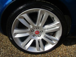 /photos/9830/8f449f40-6314-49b7-9770-eae5877ec297_i320x240.jpg