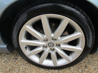 /photos/9830/a5e7ab25-f4c7-44a7-a0fe-d7e43acfff8e_i320x240.jpg