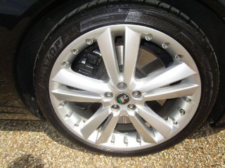 /photos/9830/e95a7462-f6f6-46e7-93d1-c6e38e8cce75_i320x240.jpg