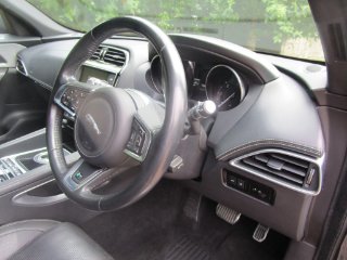 /photos/9830/e9dd1df6-d8ef-4a57-98fc-58c9ca34ec19_i320x240.jpg